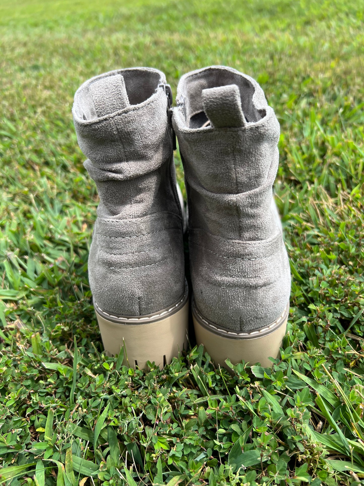 Very G Dashing Short Top Bootie Faux Leather Suede Size 6-11