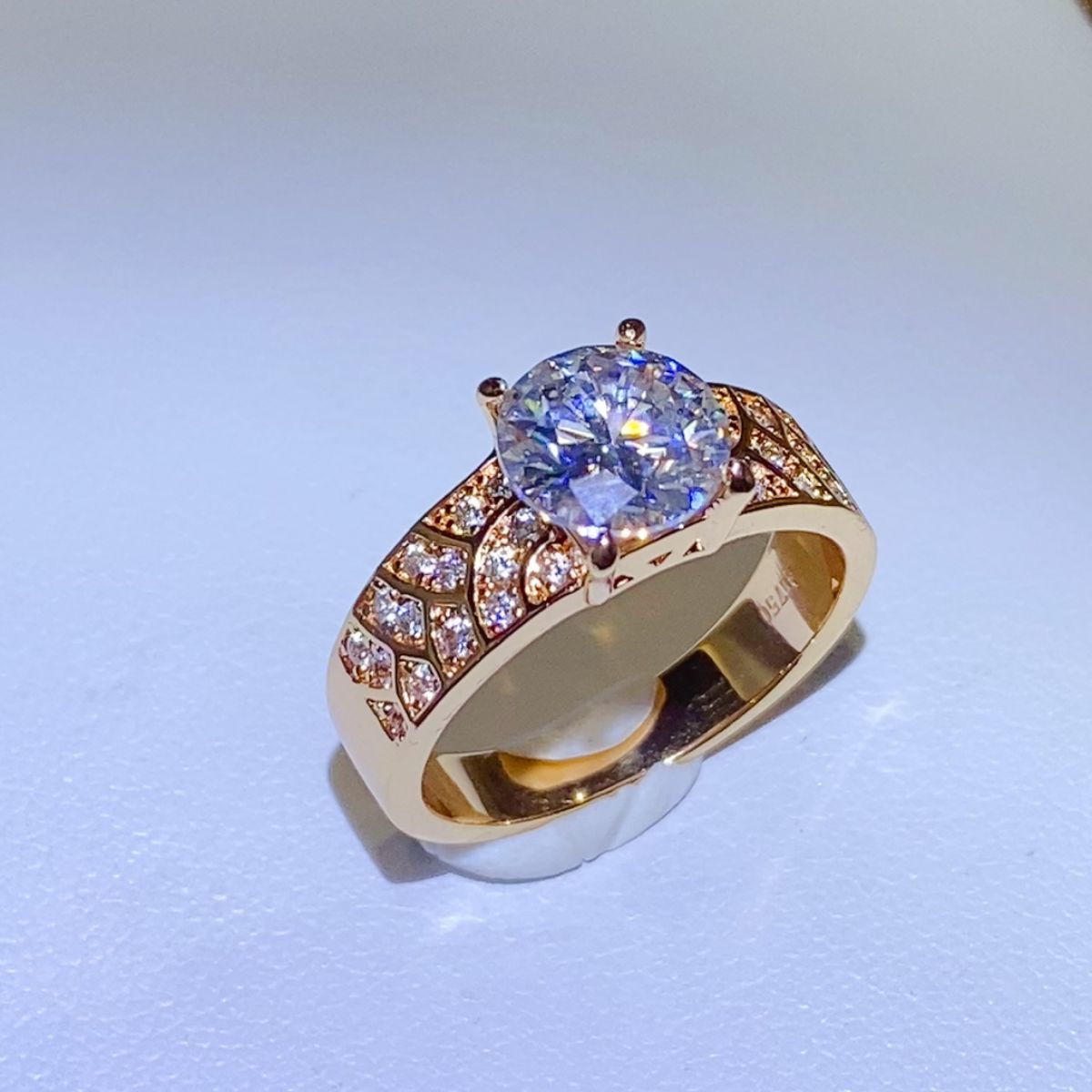 Women’s 1.5 Carat 925 Sterling Silver Moissanite Ring