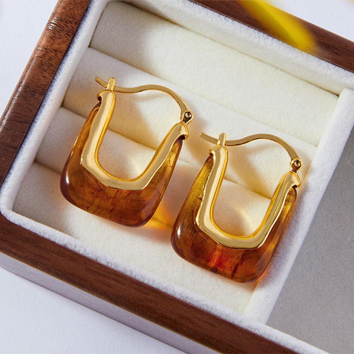 Women's Resin Copper U Shape Earrings