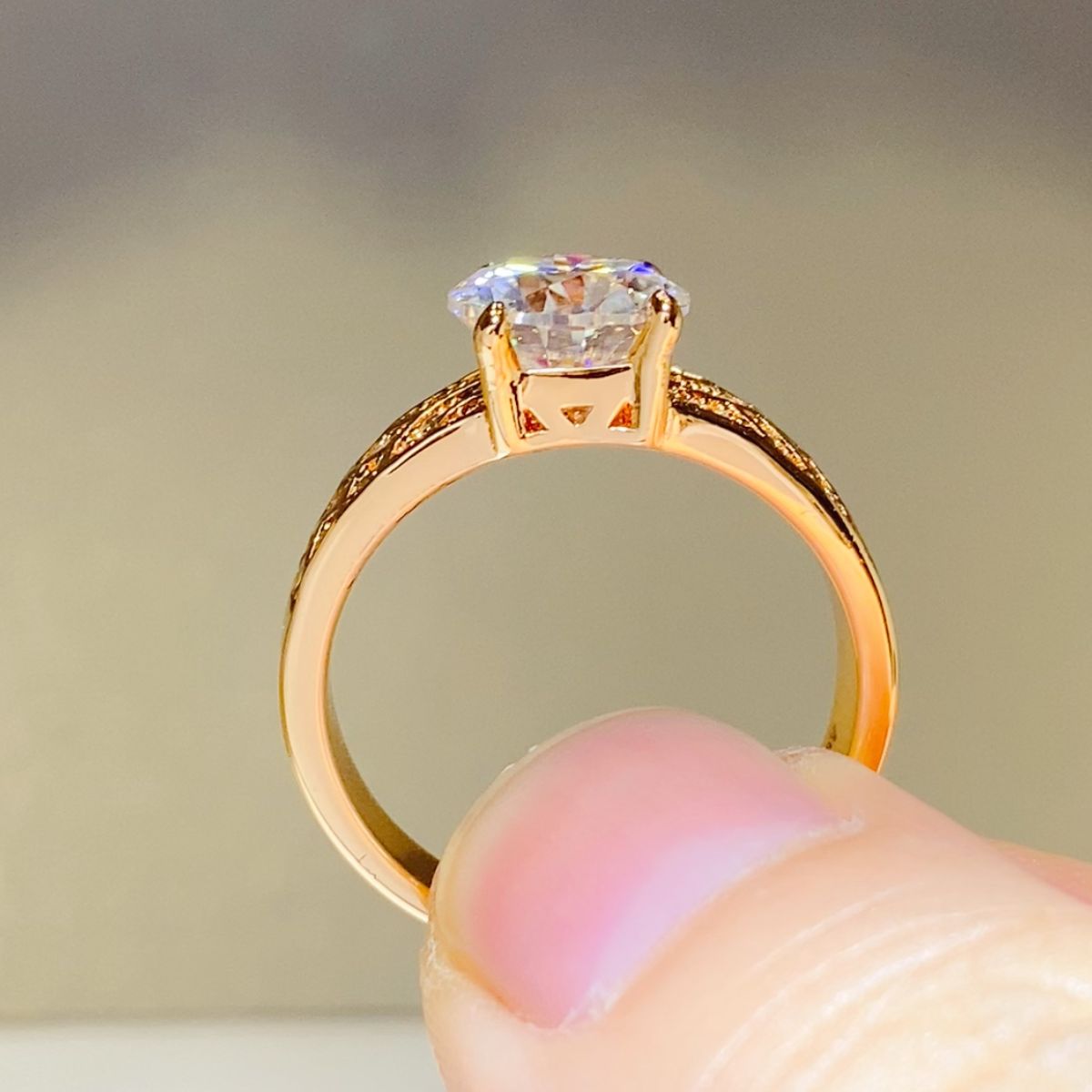 Women’s 1.5 Carat 925 Sterling Silver Moissanite Ring