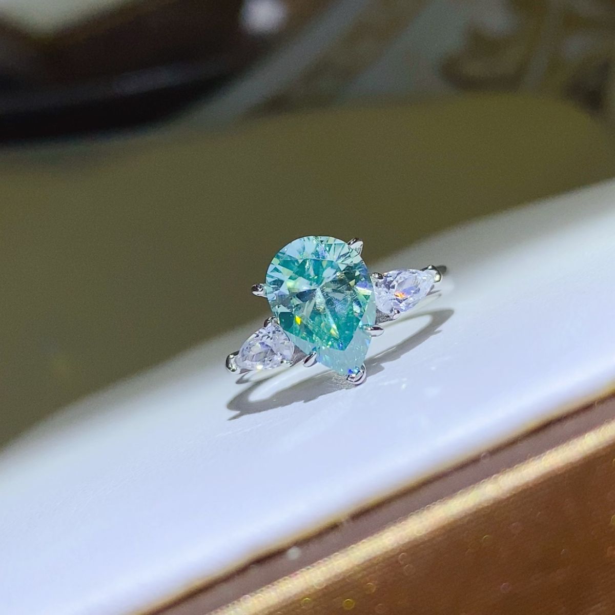 Women’s 2 Carat 925 Sterling Silver Moissanite Ring