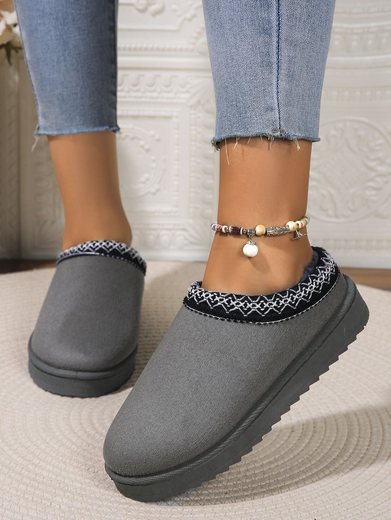 Blueberi B Women’s RoundToe Platform Slippers Faux Fur Rubber Size 5-12