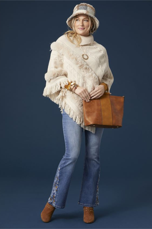 Coco + Carmen Women’s Bellarose Poncho with Faux Fur Acrylic One Size