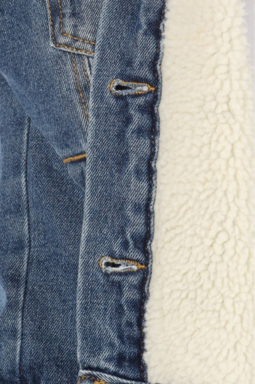 Women’s Denim Jacket with a Button Down Closure and Inside Sherpa Suede Cotton Polyester Size M-XL