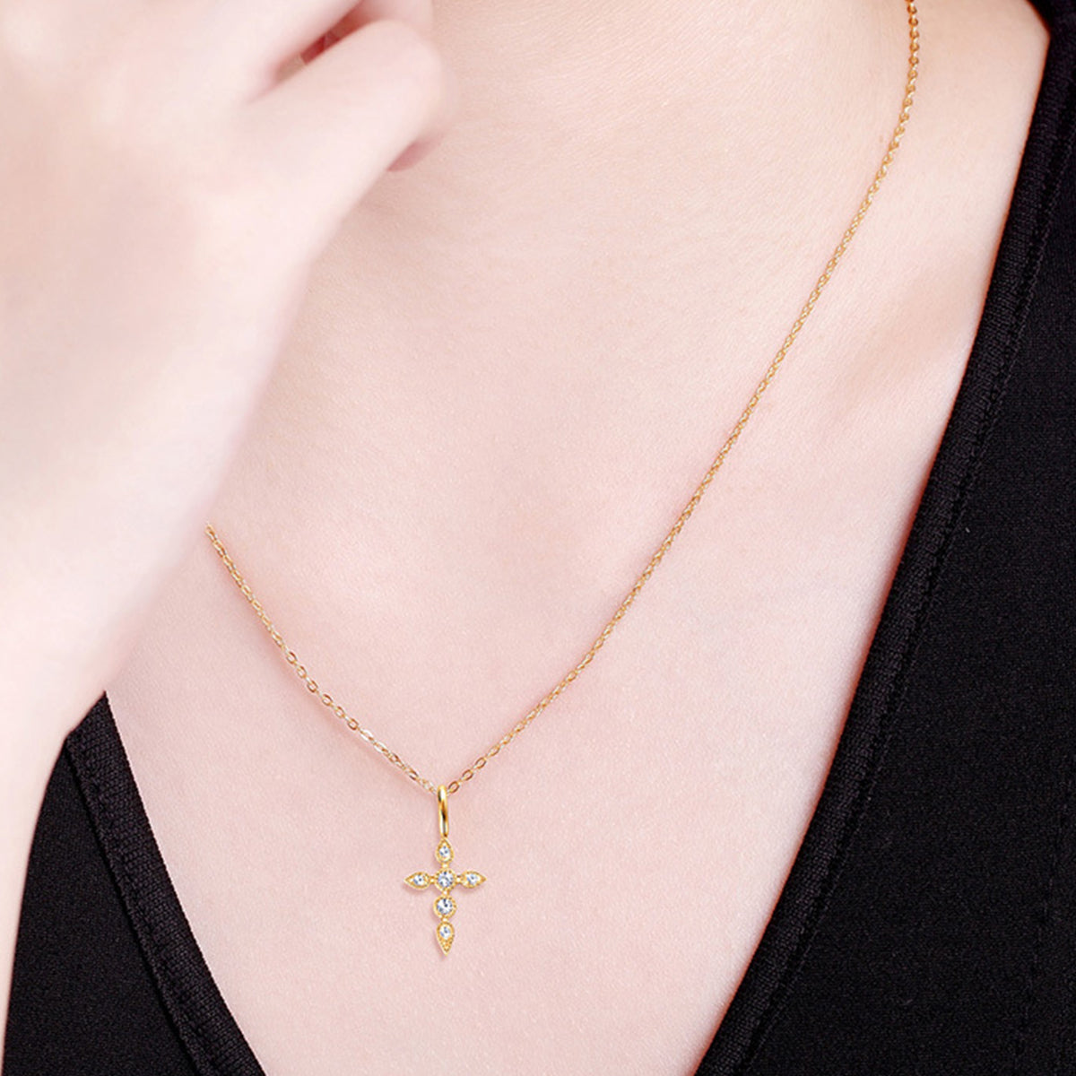 Women's 925 Sterling Silver Moissanite Cross Pendant Necklace