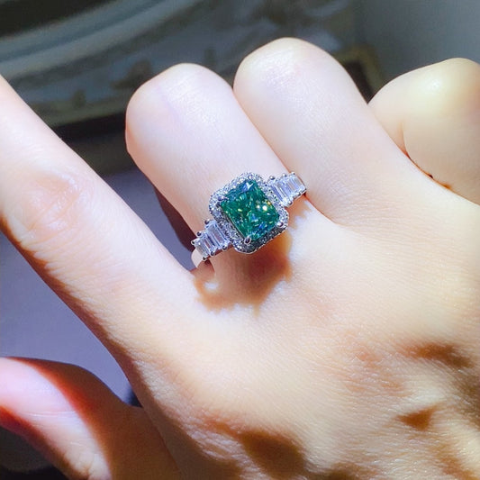 Women’s 2 Carat Moissanite 925 Sterling Silver Ring