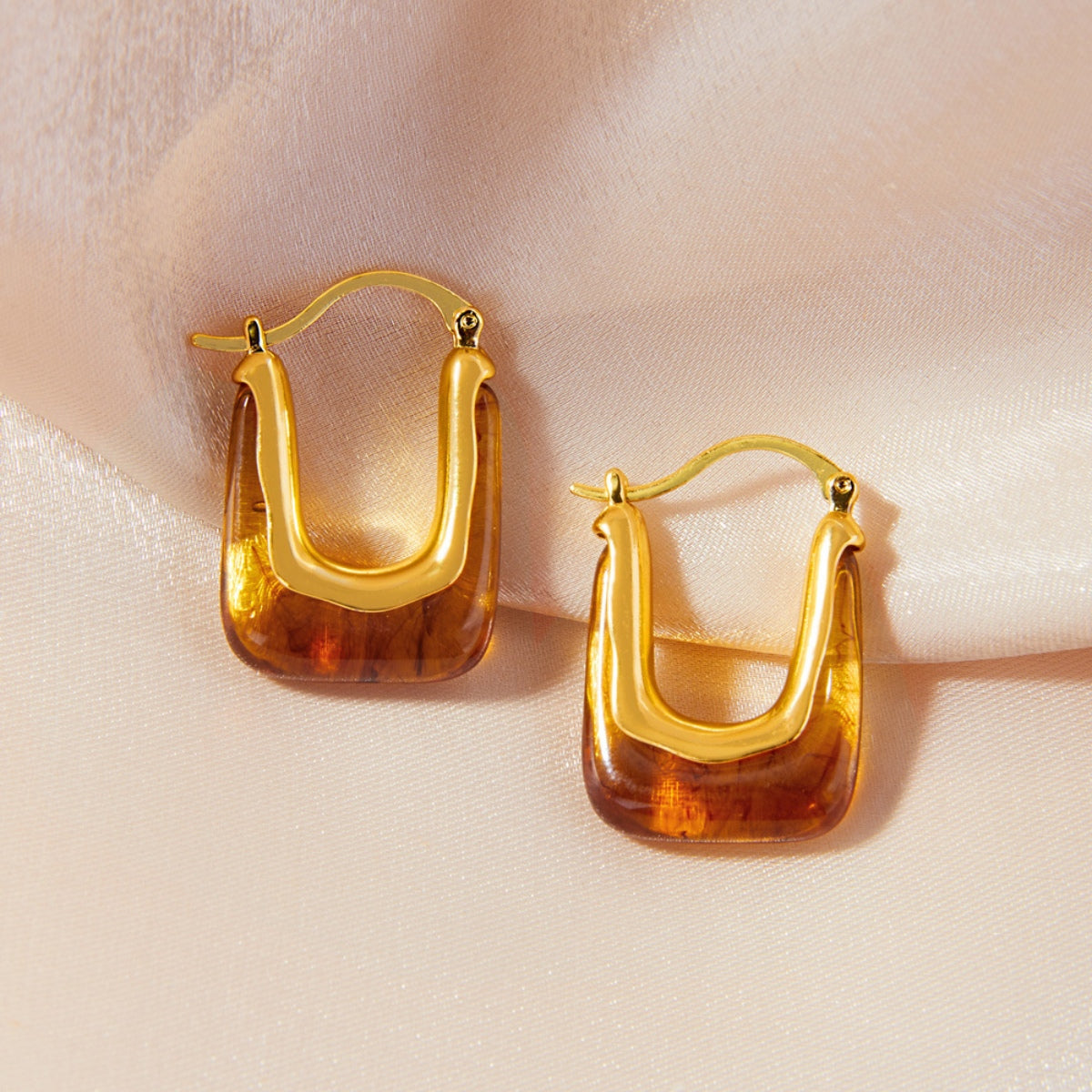 Women's Resin Copper U Shape Earrings
