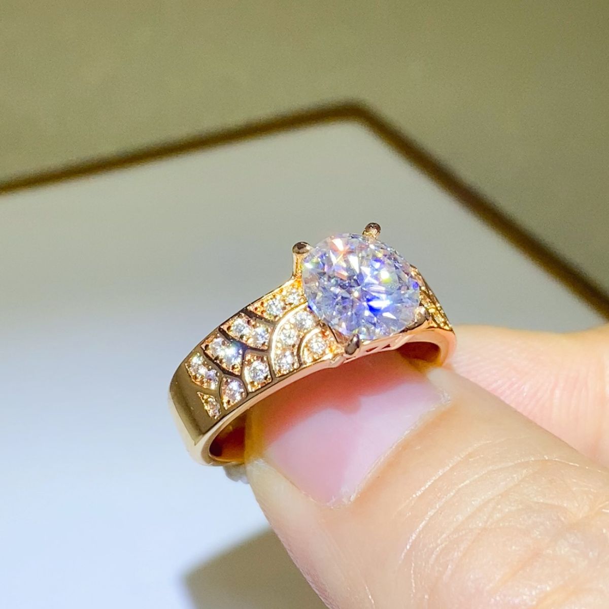 Women’s 1.5 Carat 925 Sterling Silver Moissanite Ring