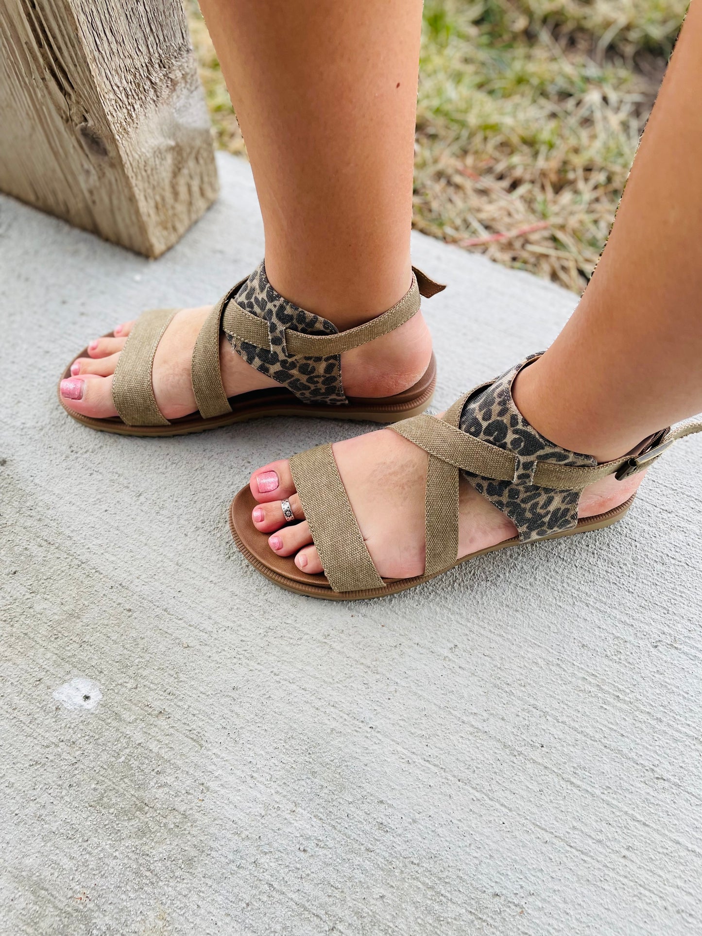 Very G Gypsy Jazz Jayla 2 Women's Sandal