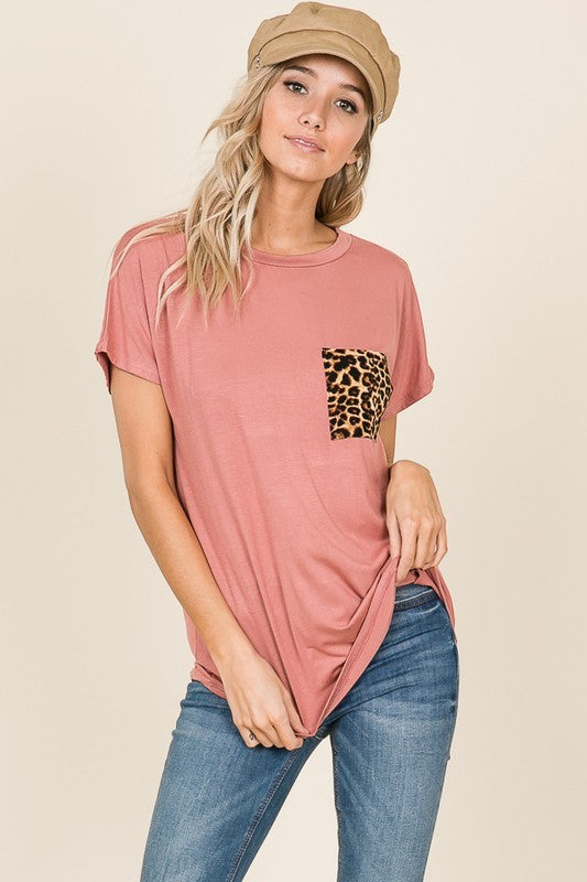 Women's Short Sleeve Round Neck Jersey Knit Top with Leopard Print Pocket