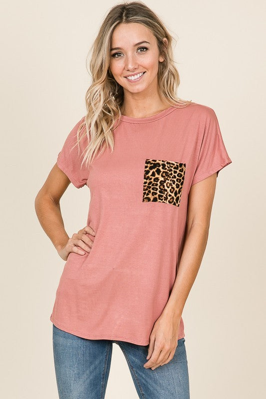 Women's Short Sleeve Round Neck Jersey Knit Top with Leopard Print Pocket