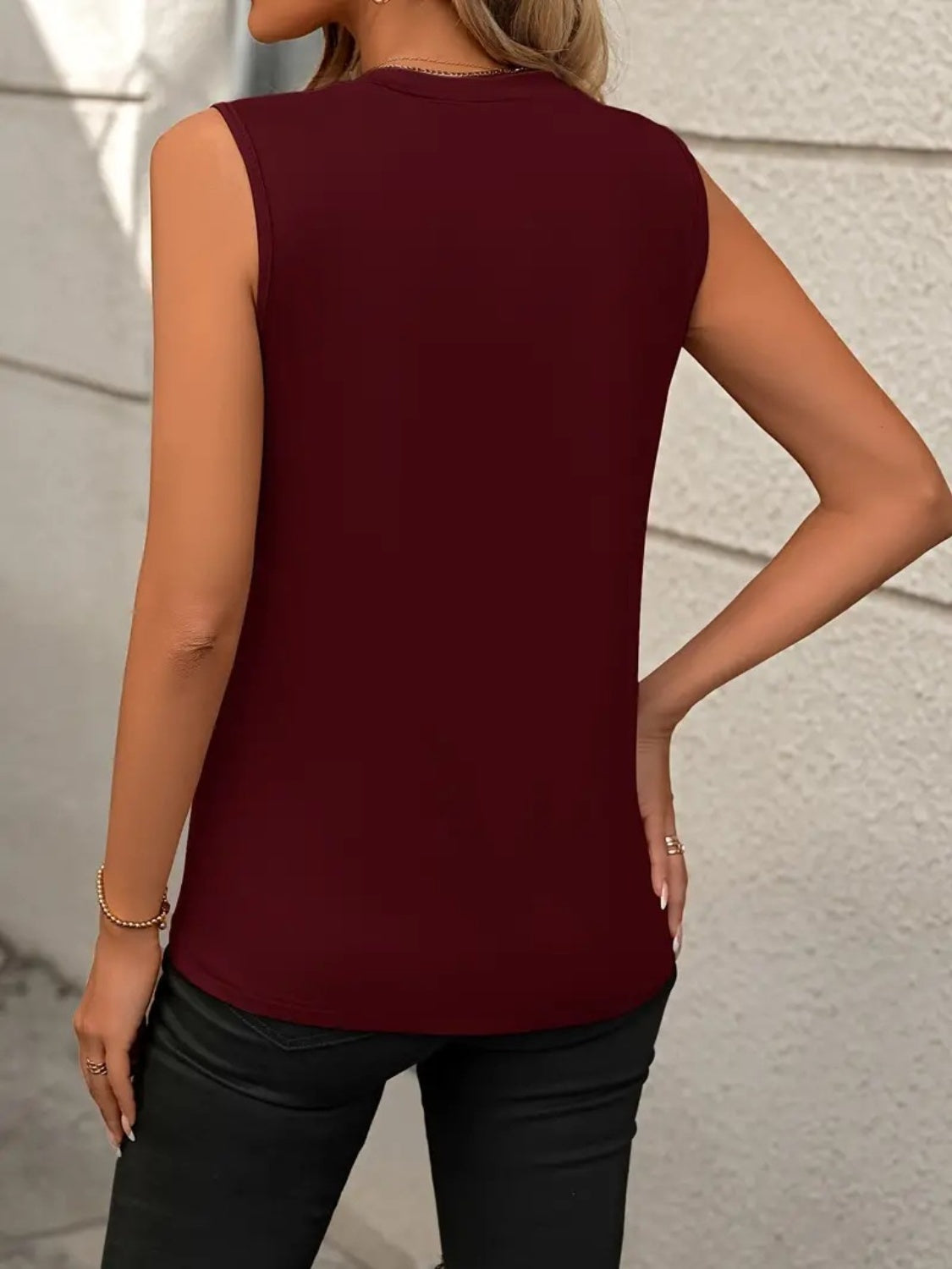 Blueberi B Women’s Round Neck Sleeveless Tank Rayon Polyester Size S-2XL
