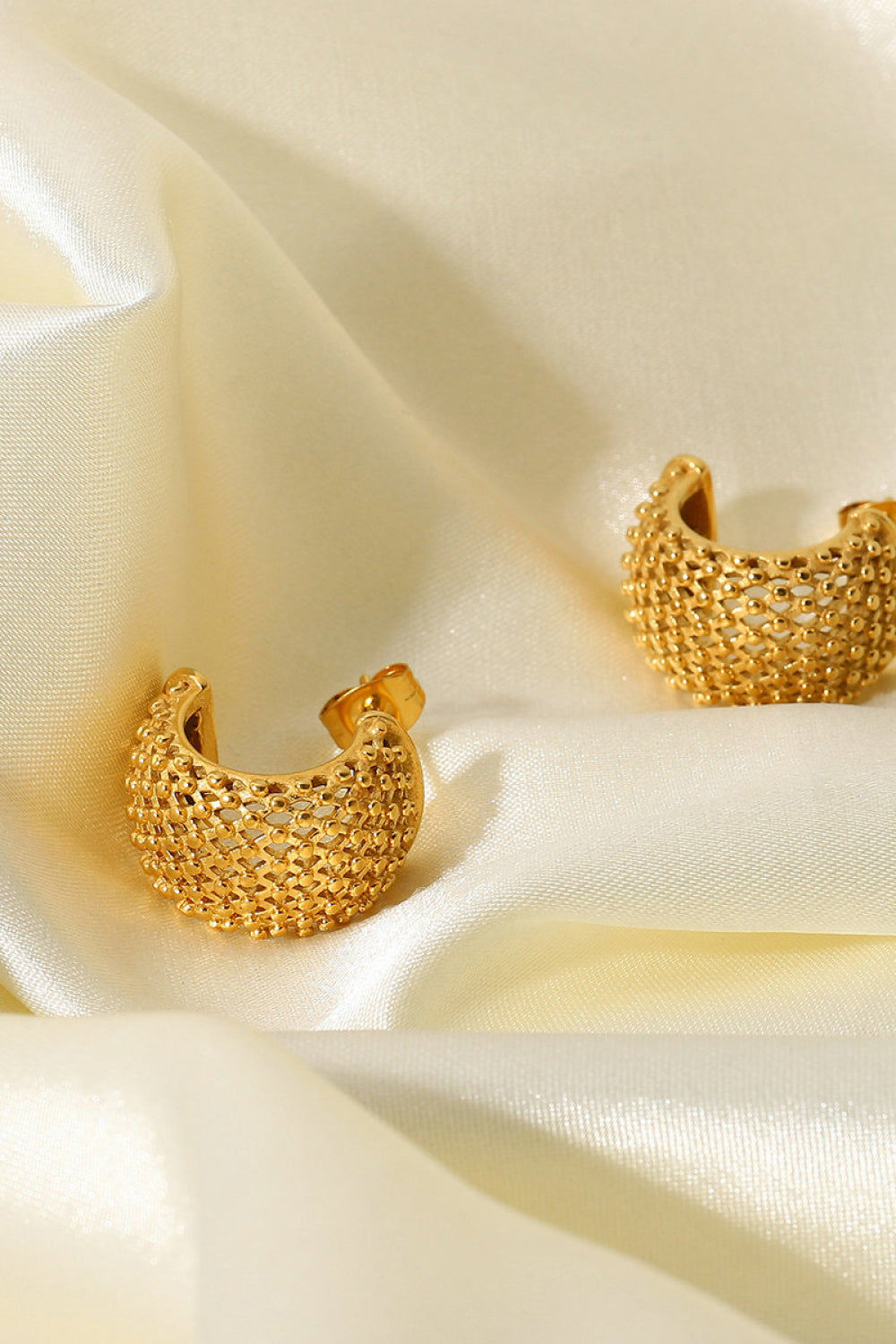 Women's Mesh Half Hoop Earrings
