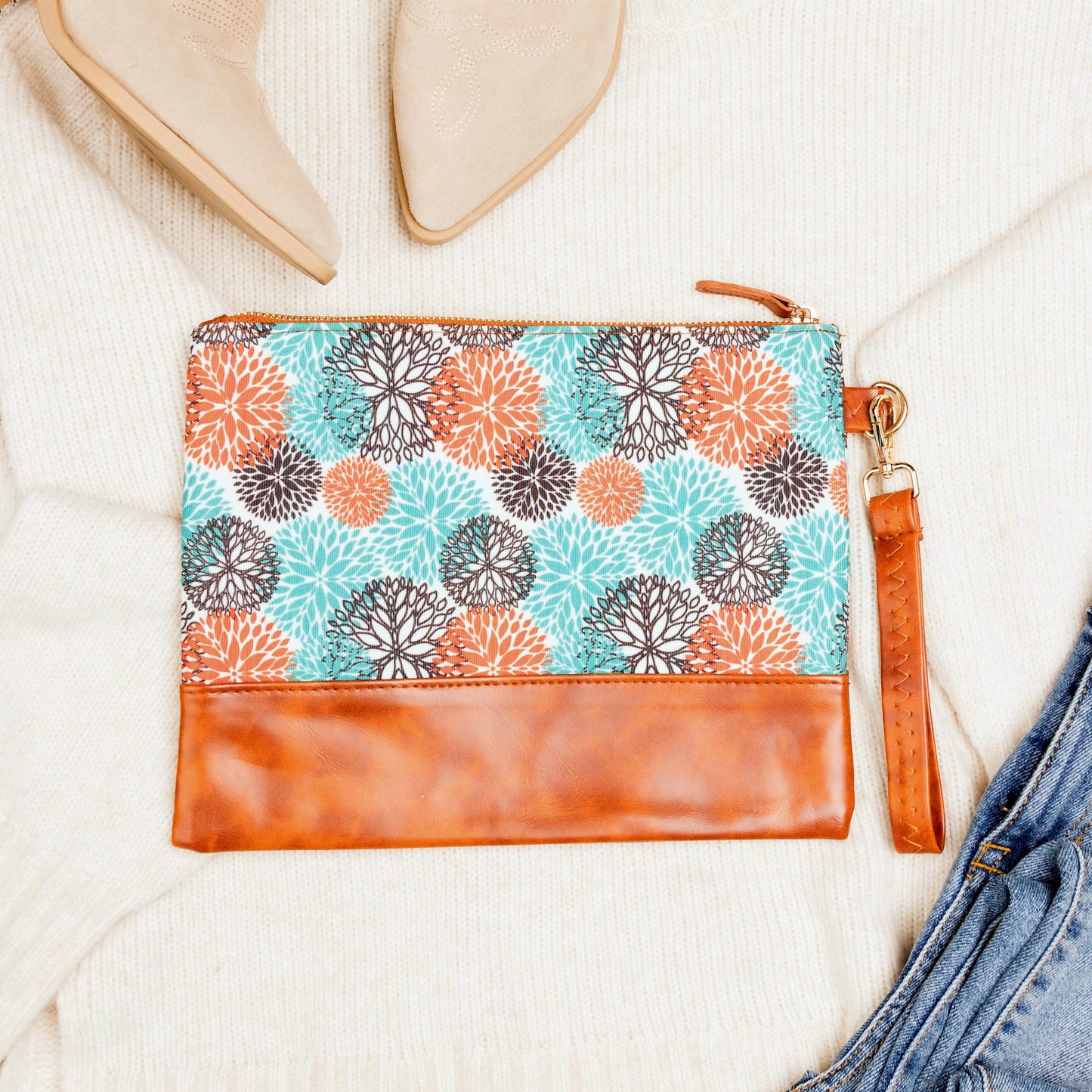 40% Polyester 60% Cotton Vegan Leather Trim Aztec Boho Wristlet Clutch | 8.5" x 11"