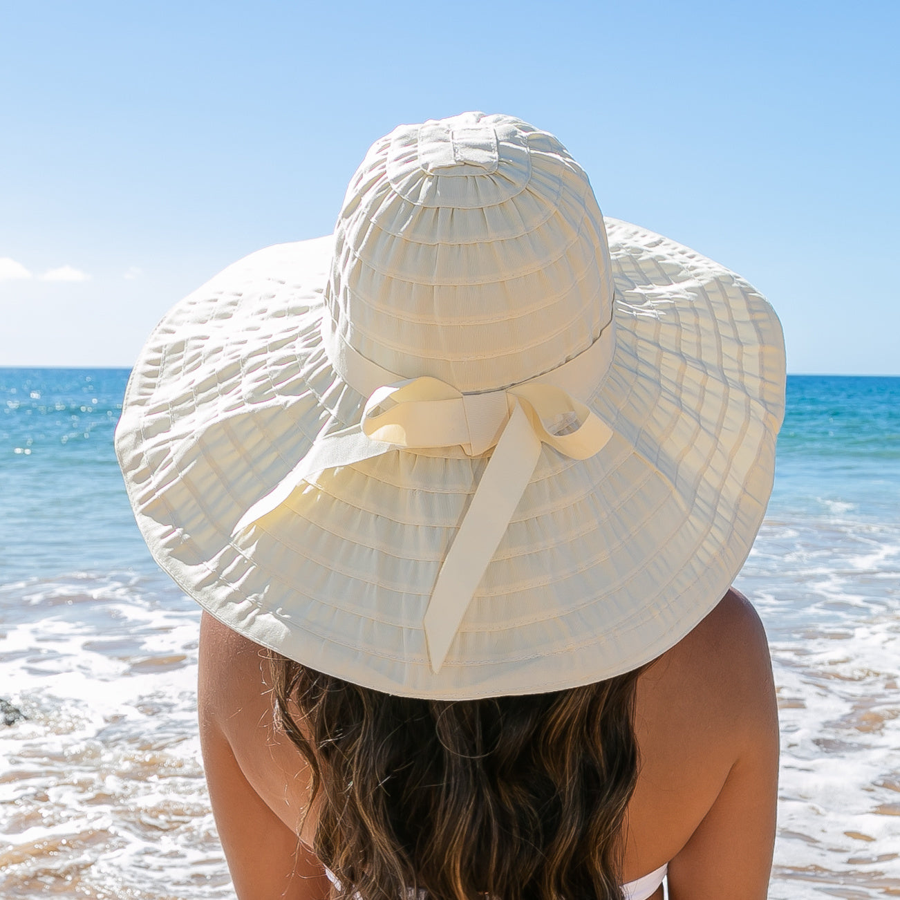 100% Polyester Lightweight Foldable Bow Accent Extra Wide Brim Wire Brim Sun Hat | One Size