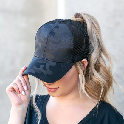 Monochromatic Camo Mesh Back Snapback Messy Bun Ponytail Opening Baseball Cap | Teen–Adult
