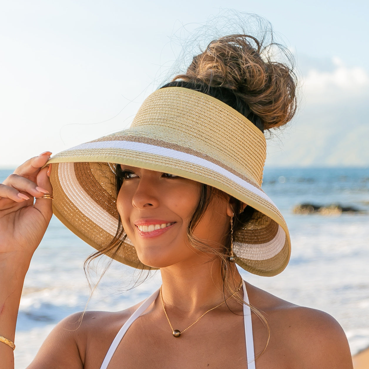 100% Breathable Straw Color Block Bow Detail Foldable Adjustable Velcro Wide Brim Roll-Up Sun Visor | One Size