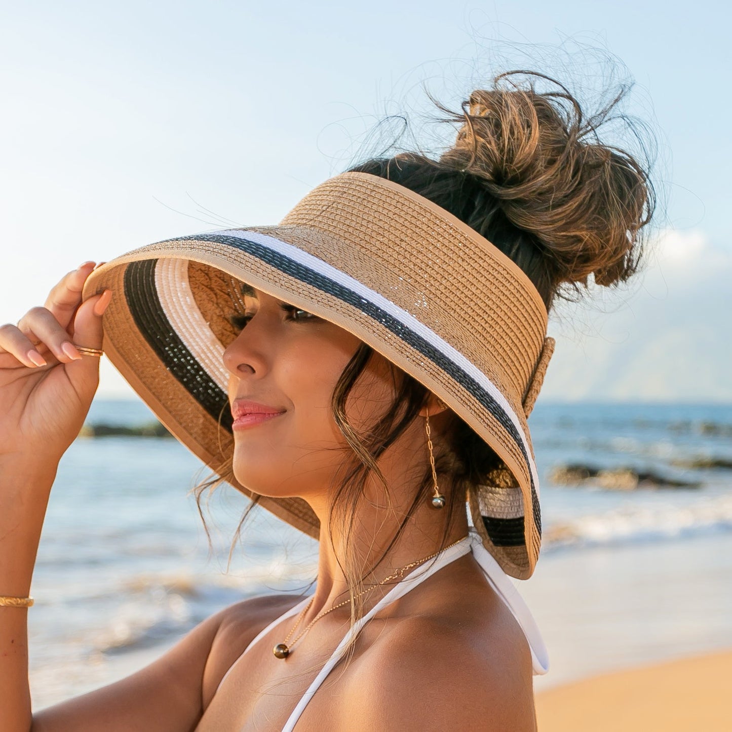 100% Breathable Straw Color Block Bow Detail Foldable Adjustable Velcro Wide Brim Roll-Up Sun Visor | One Size