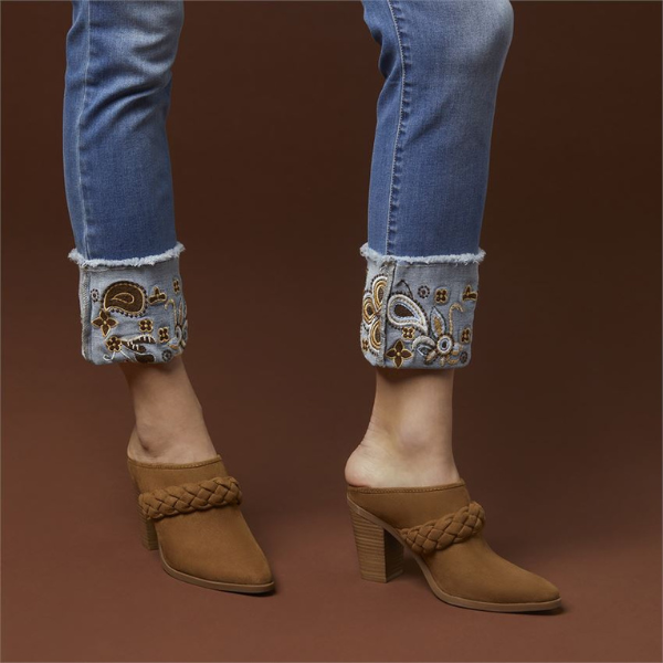 OMG Coco + Carmen Straight Ankle Embroidered Bottom Jeans