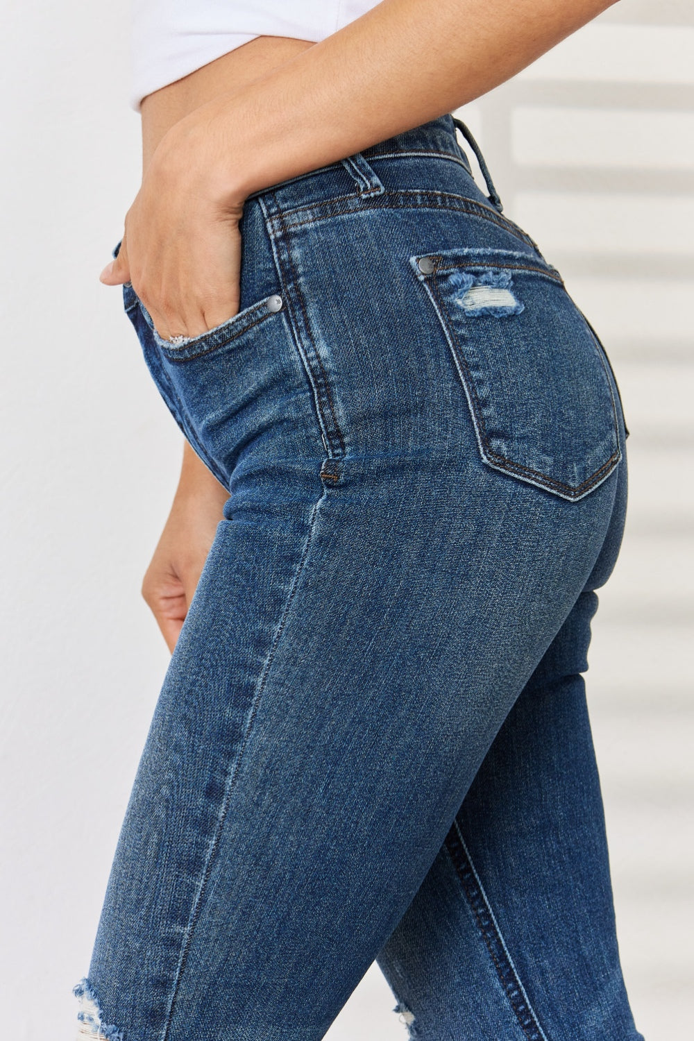 Judy Blue Women’s Full Size Mid Waist Distressed Slim Jeans Cotton Polyester Spandex Size 0-24W