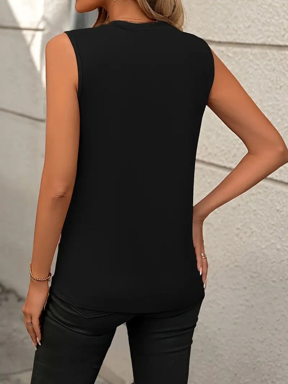 Blueberi B Women’s Round Neck Sleeveless Tank Rayon Polyester Size S-2XL