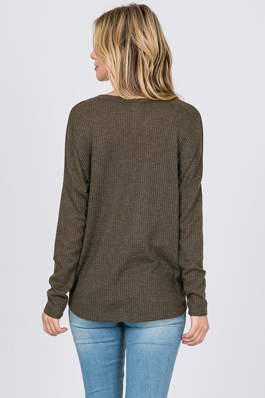LONG SLEEVE BUTTON DETAIL WAFFLE KNIT TOP