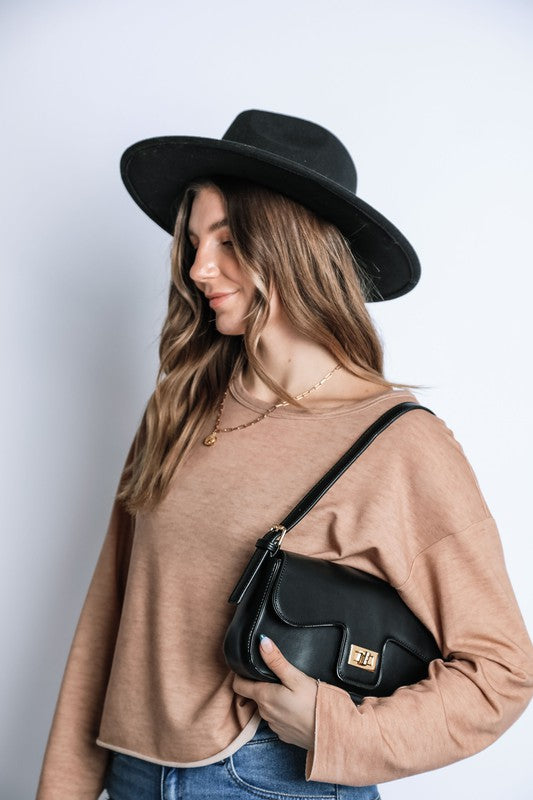 Minimal Chic Crossbody Bag with Front Clasp