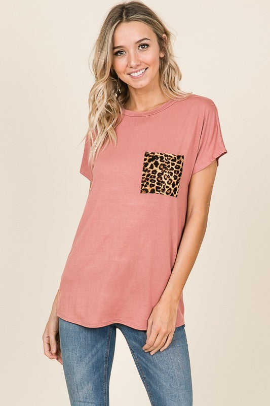 Women's Short Sleeve Round Neck Jersey Knit Top with Leopard Print Pocket